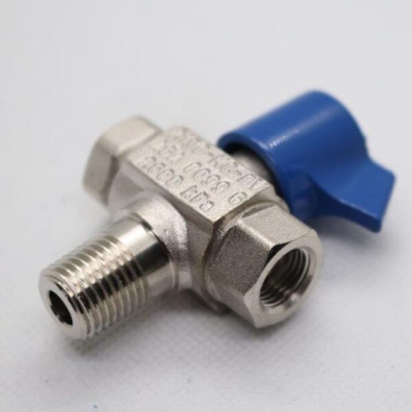 Manual Changeover Valve 1/4 Male BSP inlet x 2 only 1/4 Female Inverted flare outlets.