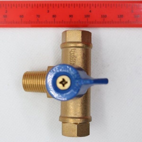 Manual Changeover Valve 1/4" Male BSP inlet with 2 x 1/4" Female Inverted flare outlets.