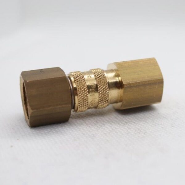 Coupling, Quick Connect 3/8" Male SAE Flare x 3/8" Female SAE Flare.